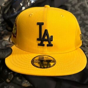 Dodgers fitted hat 7 5/8 yellow black red under visor brand new